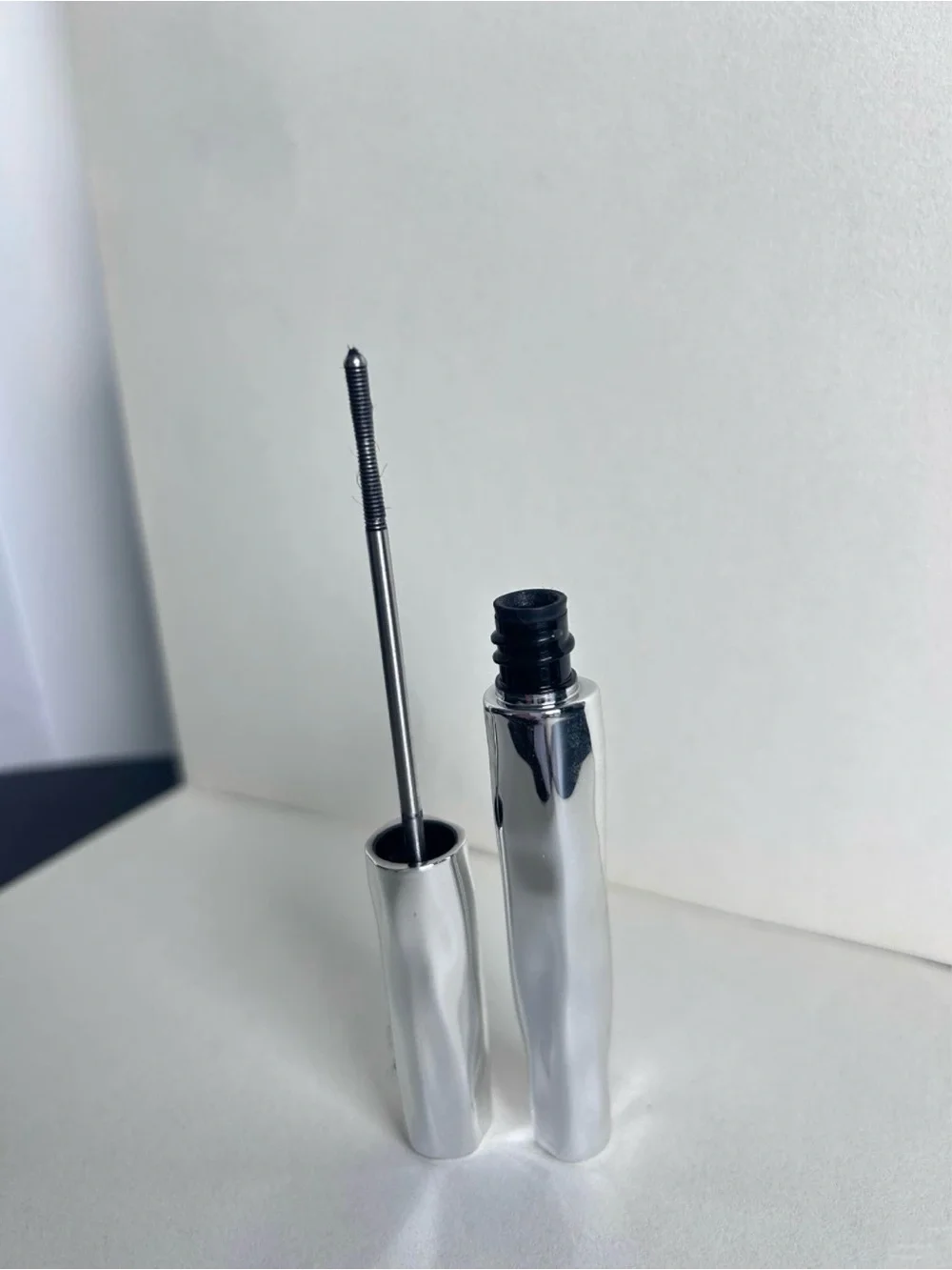 Waterproof black Mascara for Lengthened, Defined Lashes